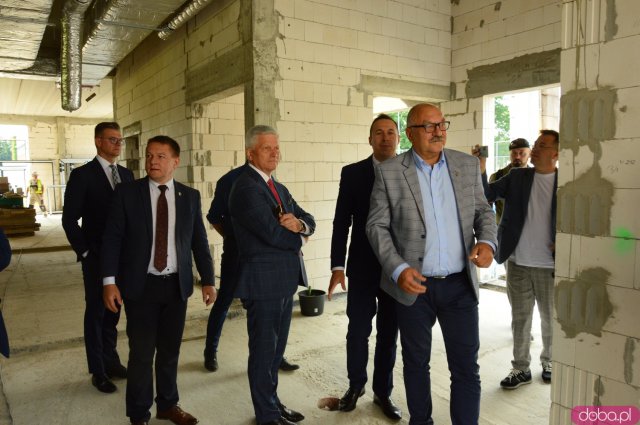 Podpisanie i wmurowanie Aktu Erekcyjnego Inkubatora Przedsiębiorczości w Budzowie