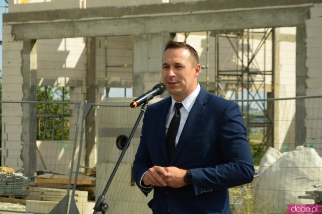 Podpisanie i wmurowanie Aktu Erekcyjnego Inkubatora Przedsiębiorczości w Budzowie