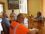Podpisanie umowy na budowę drogi dojazdowej do gruntów rolnych w Mąkolnie