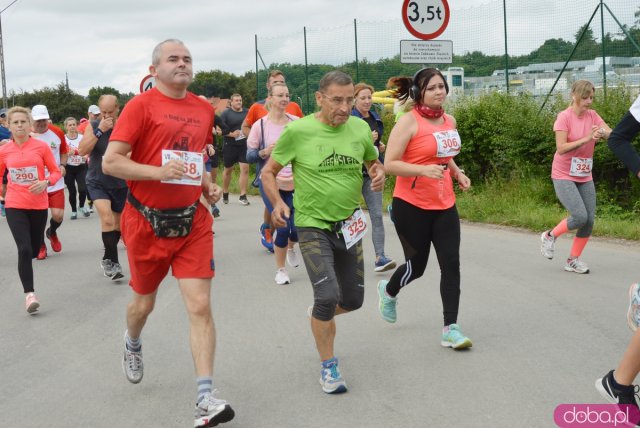  Prawie 400 biegaczy na Ząbkowickiej Dyszce