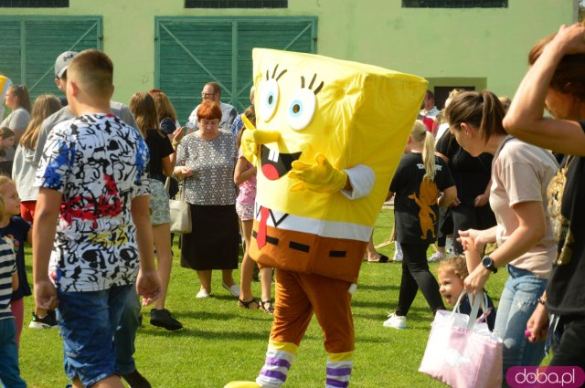  Rodzinny piknik, święto kolorów i Narodowe Czytanie w Ząbkowicach Śląskich