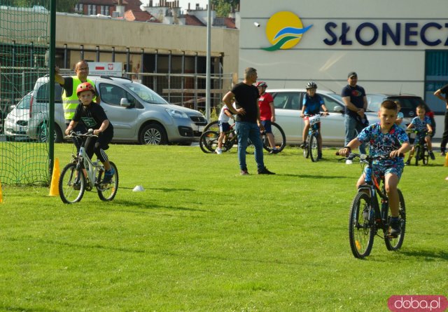  Rodzinny piknik, święto kolorów i Narodowe Czytanie w Ząbkowicach Śląskich
