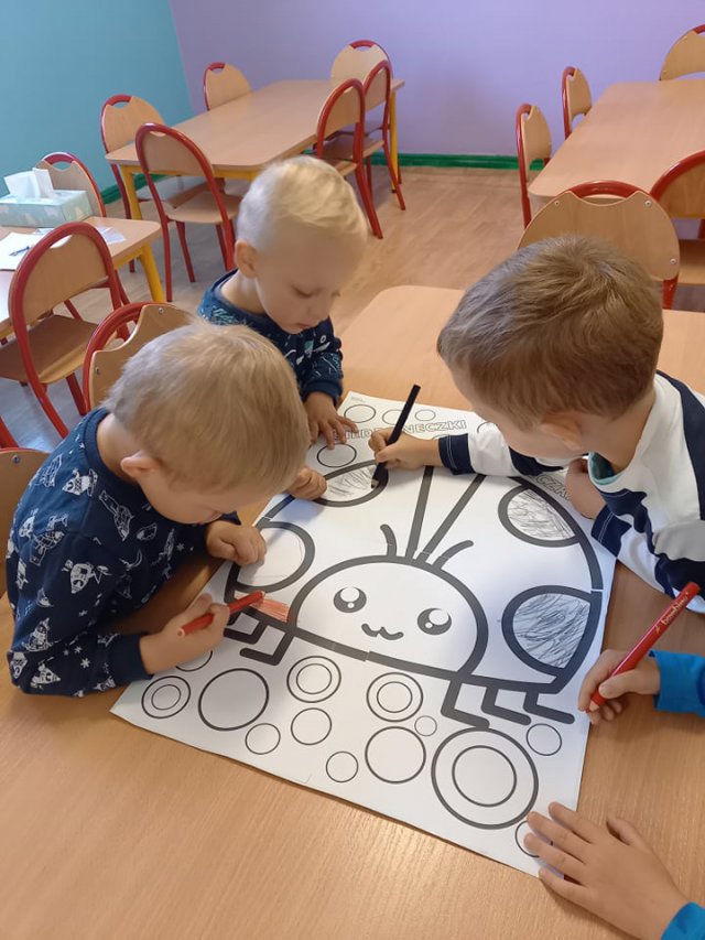 Dzień Kropki w przedszkolu w Kamieńcu Ząbkowickim