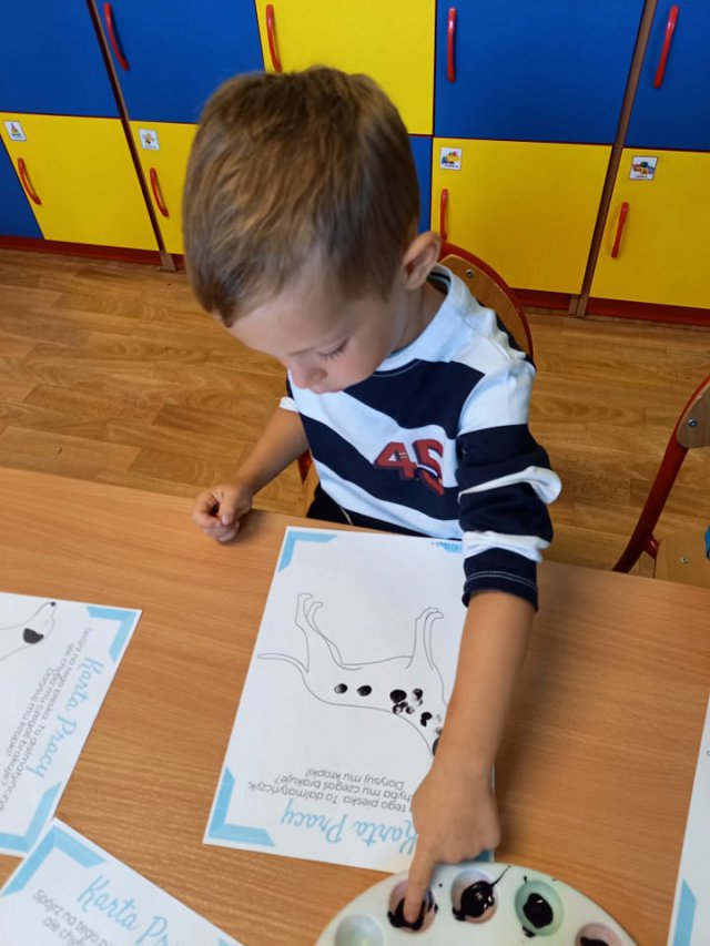 Dzień Kropki w przedszkolu w Kamieńcu Ząbkowickim