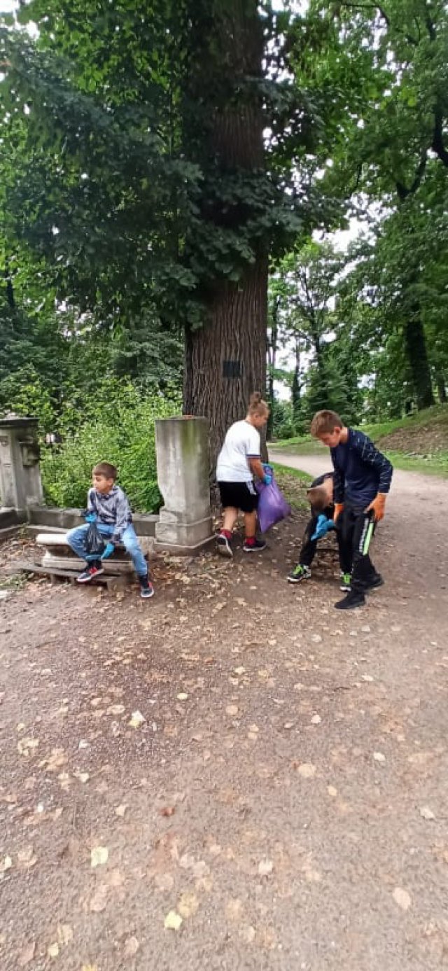 Kamieniec Ząbk.: „Sprzątanie świata – Polska” 