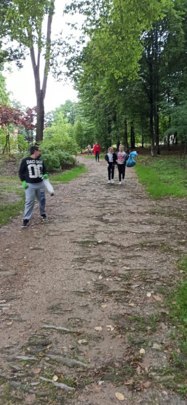 Kamieniec Ząbk.: „Sprzątanie świata – Polska” 