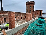 Rozpoczął się kolejny etap wymiany dachu Pałacu Marianny Orańskiej