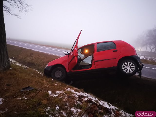 Zderzenie busa i osobówki na trasie Ząbkowice Śląskie - Stoszowice