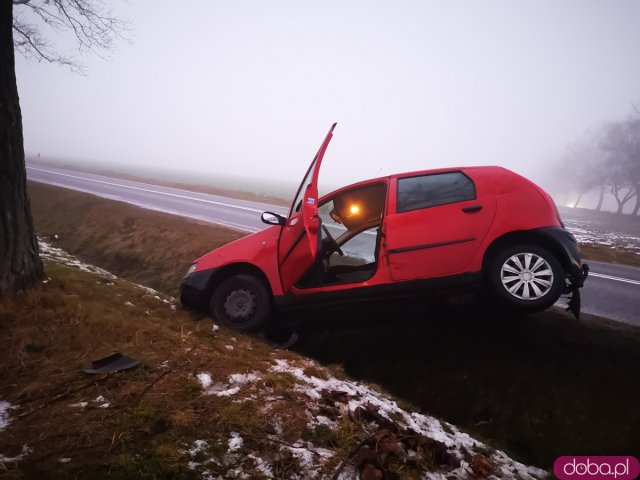 Zderzenie busa i osobówki na trasie Ząbkowice Śląskie - Stoszowice