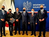 Burmistrz Barda uhonorowany przez prezydenta RP Srebrnym Krzyżem Zasługi 