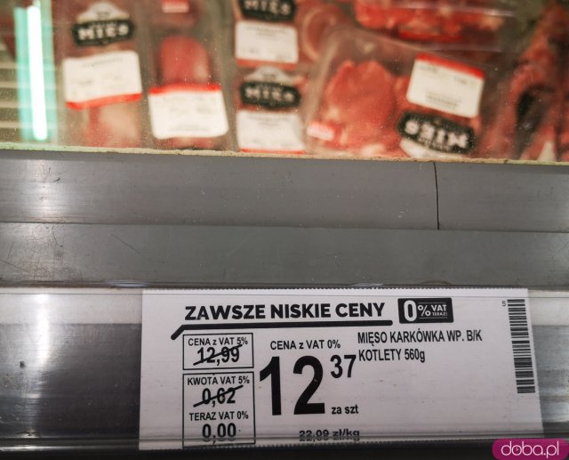 Obniżka VAT na paliwo i żywność.