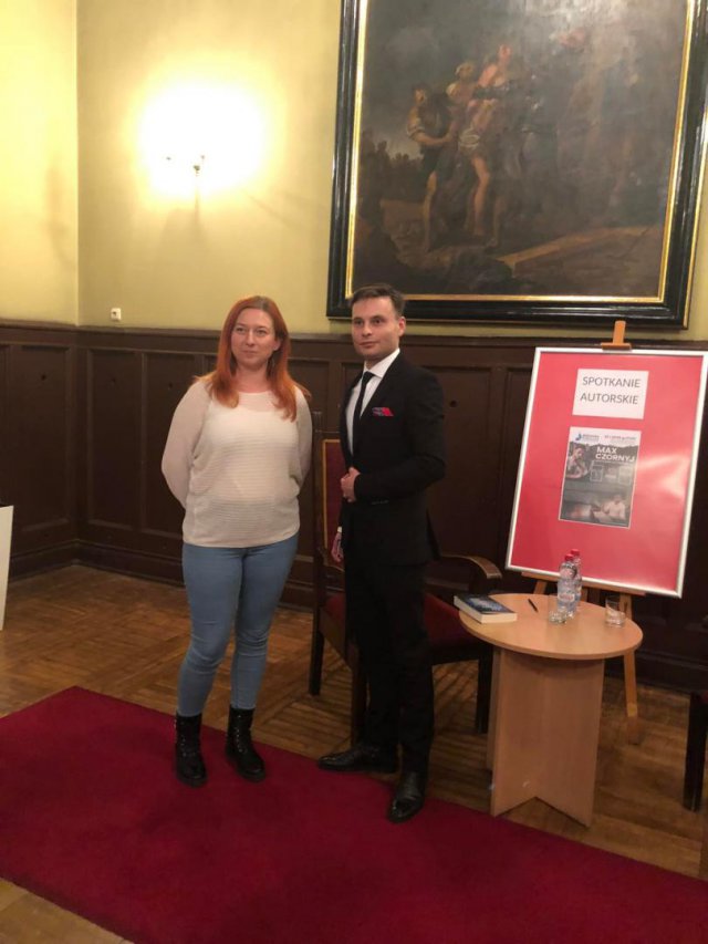 [FOTO] Max Czornyj gościł w Bibliotece Publicznej Miasta i Gminy w Ząbkowicach Śl.
