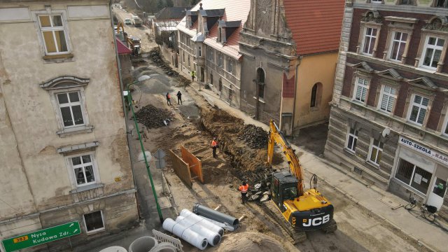 [FOTO] Postępują prace remontowo-budowlane w Ząbkowicach Śląskich