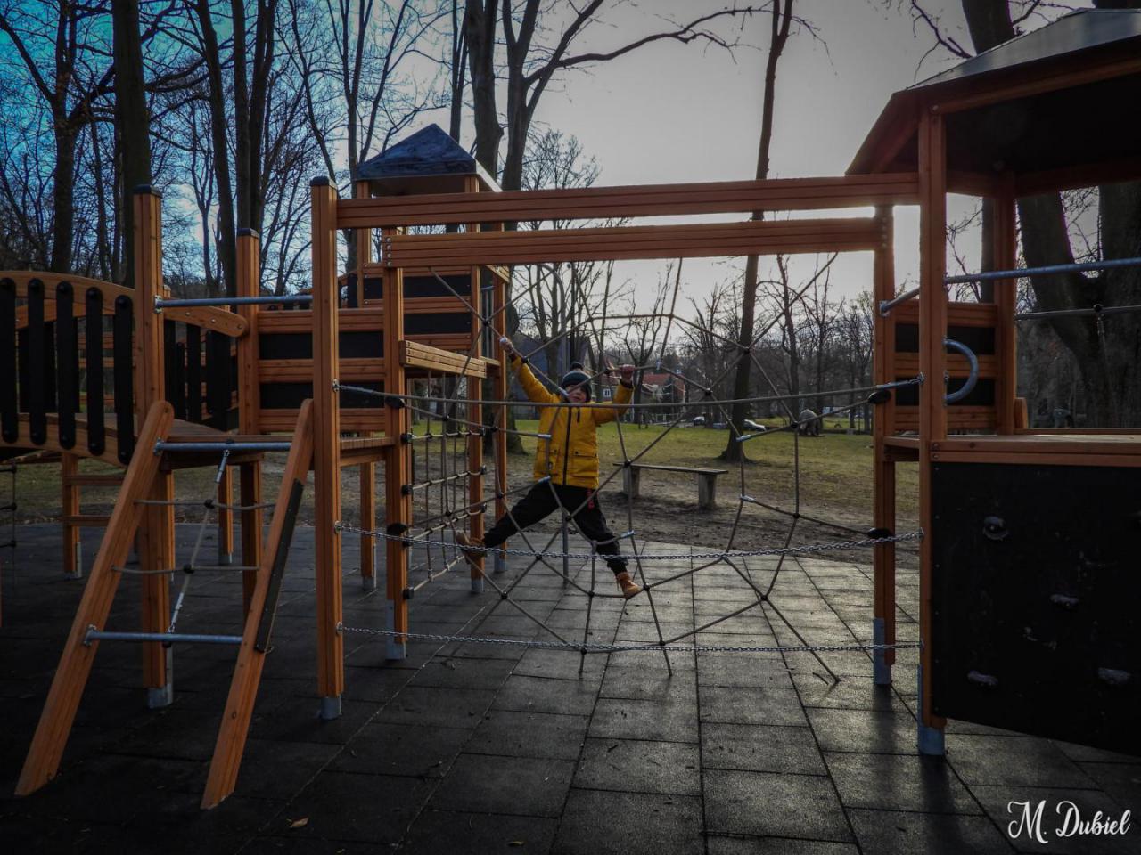 [FOTO] Plac zabaw w ziębickim Parku Miejskim już otwarty