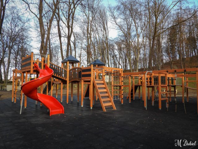 [FOTO] Plac zabaw w ziębickim Parku Miejskim już otwarty