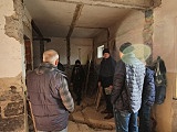 Niedźwiedź: Z byłego przedszkola powstanie nowoczesna świetlica. Prace już trwają
