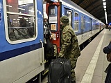 Żołnierze16 DBOT wspierają uchodźców z Ukrainy