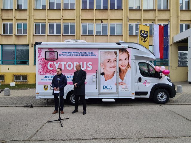 Cytobus – mobilny gabinet położnej wyrusza na drogi Dolnego Śląska