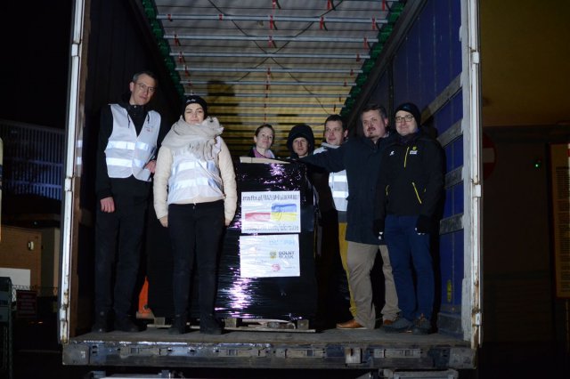 Kolejny konwój ze sprzętem medycznym o wartości niemal 500 000 zł wyruszył z Wrocławia na Ukrainę