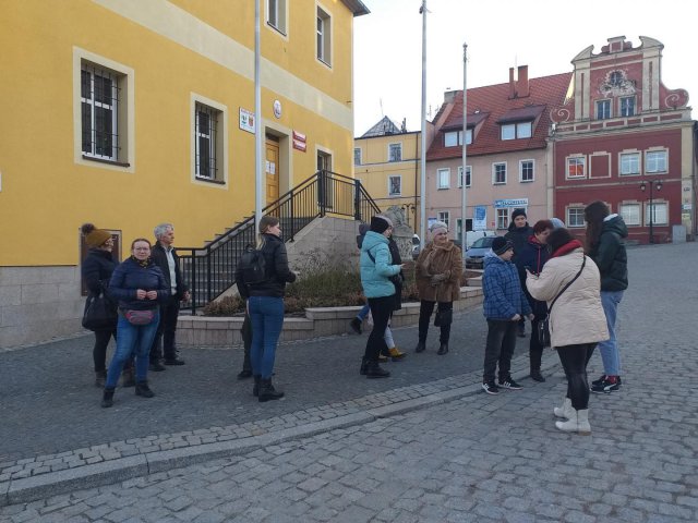 [FOTO] Uchodźcy z Ukrainy zwiedzali Złoty Stok