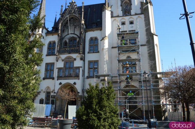 Rozpoczynają się prace rewitalizacyjne ząbkowickiego Ratusza Miejskiego