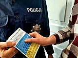Ząbkowiccy policjanci pomagają uchodźcom i przestrzegają przed oszustami
