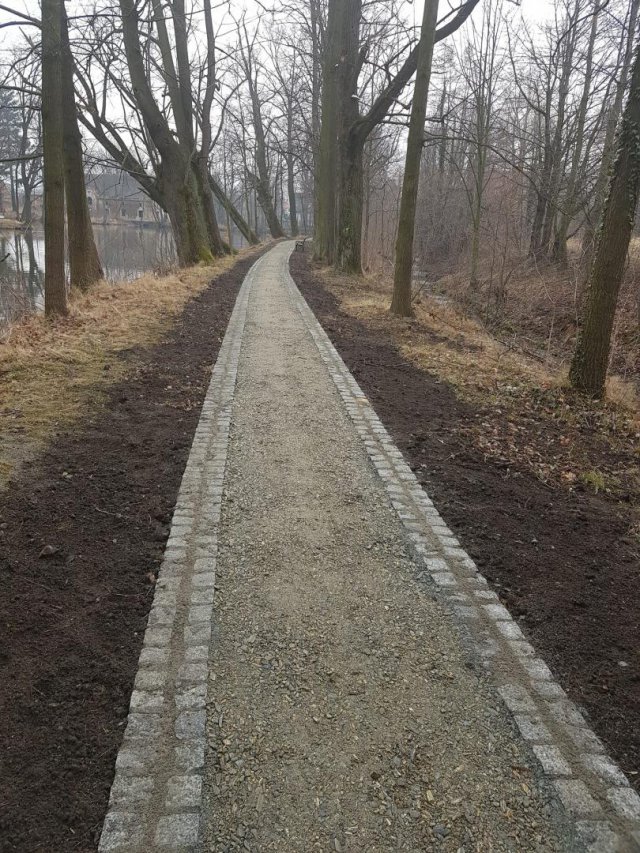 Ścieżki spacerowe w parku w Grodziszczu gotowe