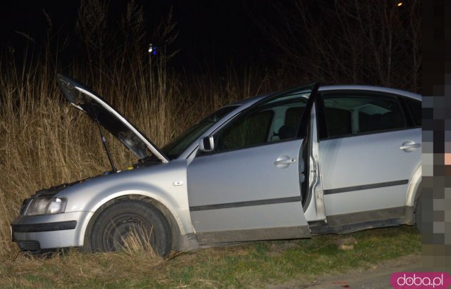 Wypadek motocykla i dwóch osobówek między Stolcem a Kamieńcem