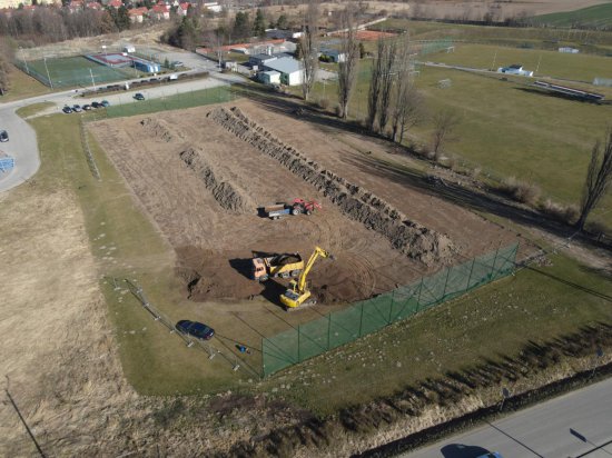 Trwa budowa boiska w Ząbkowicach Śl.