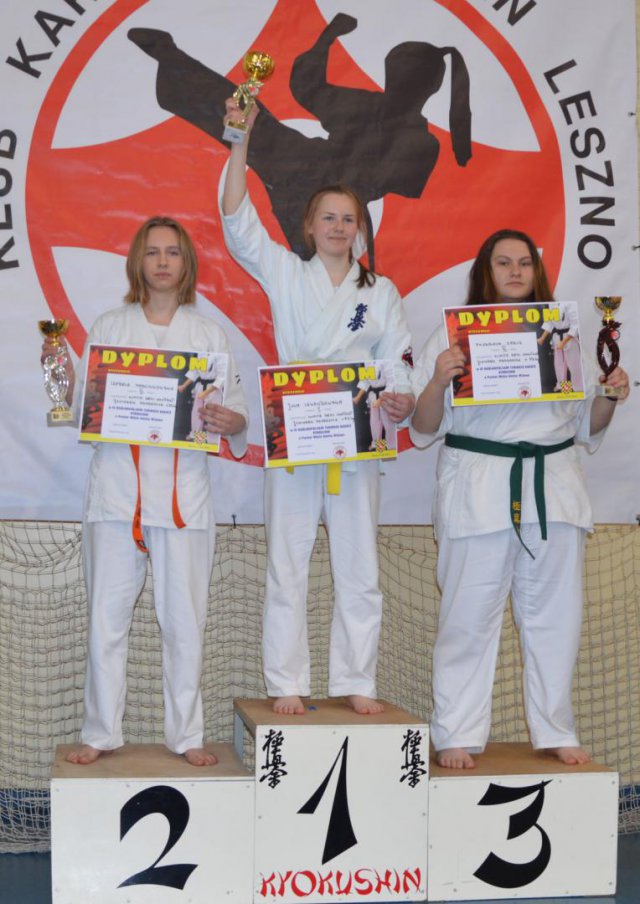 [FOTO] Sukces zawodników Ząbkowickiego Klubu Karate Kyokushin na Ogólnopolskim Turnieju KK
