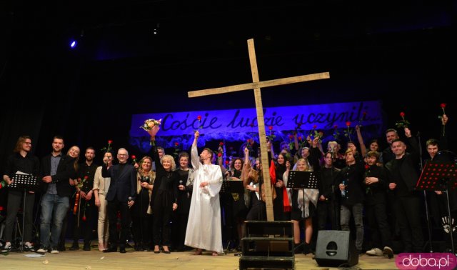 Coście ludzie uczynili... - muzyczna Droga Krzyżowa