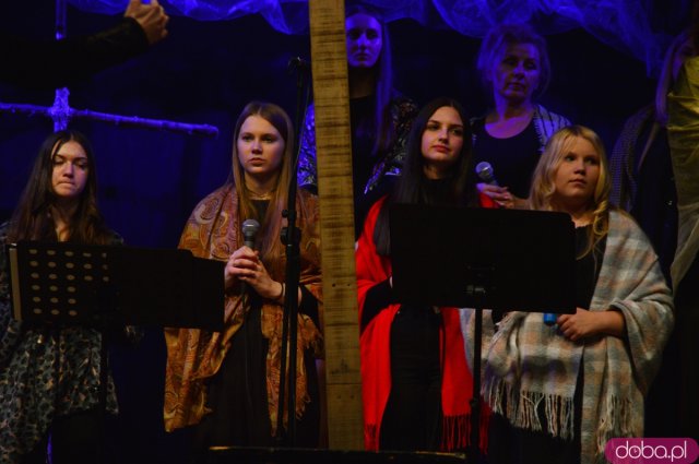 Coście ludzie uczynili... - muzyczna Droga Krzyżowa