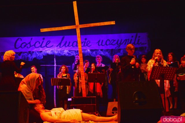 Coście ludzie uczynili... - muzyczna Droga Krzyżowa