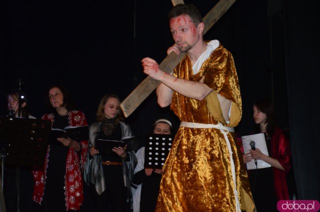 Coście ludzie uczynili... - muzyczna Droga Krzyżowa