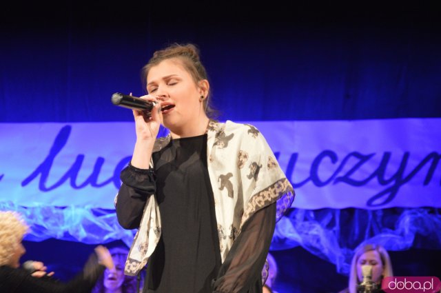 Coście ludzie uczynili... - muzyczna Droga Krzyżowa