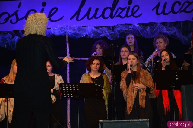 Coście ludzie uczynili... - muzyczna Droga Krzyżowa