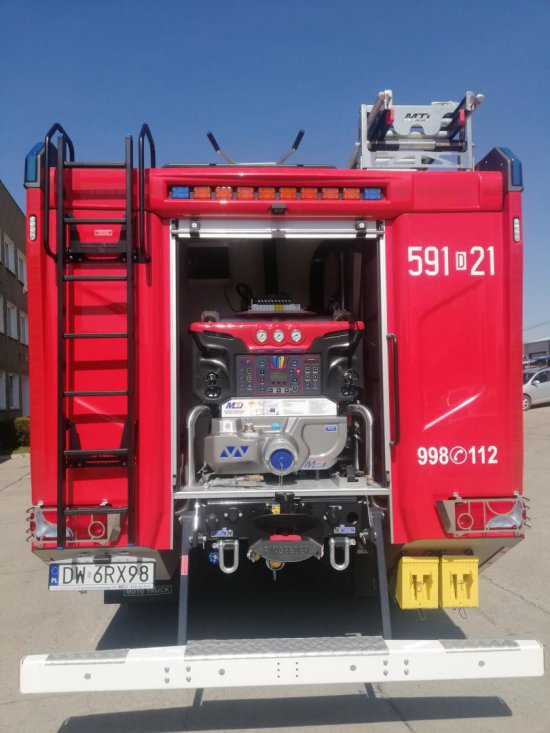Ząbkowiccy strażacy mają nowy wóz