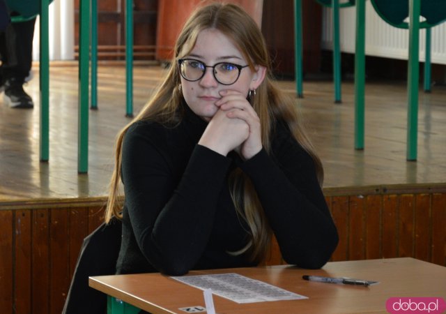 Maturzyści z Wrocławskiej rozpoczęli egzamin dojrzałości