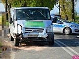 Zderzenie busa i osobówki na skrzyżowaniu Tarnów - Olbrachcice Wielkie
