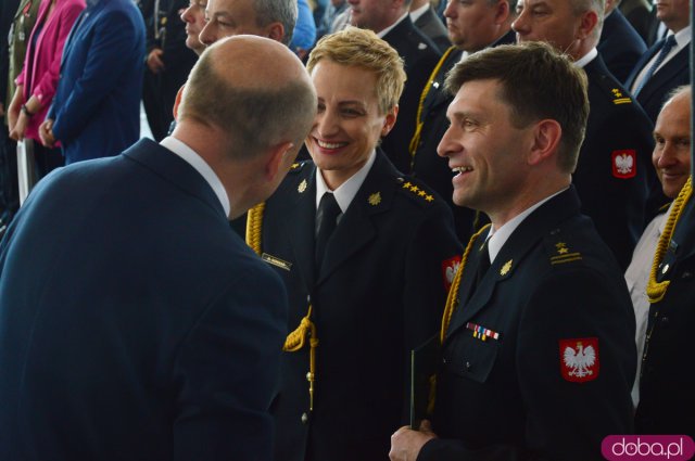 Powiatowy Dzień Strażaka. Awanse zawodowe i poświęcenie figury św. Floriana