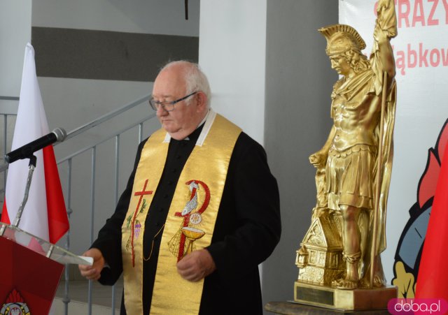 Powiatowy Dzień Strażaka. Awanse zawodowe i poświęcenie figury św. Floriana