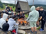 Uczniowie klas 7 SP w Kamieńcu Ząbkowickim na Śnieżniku