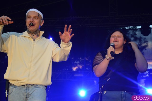  Tłumy na Dniach i Nocach Krzywej Wieży