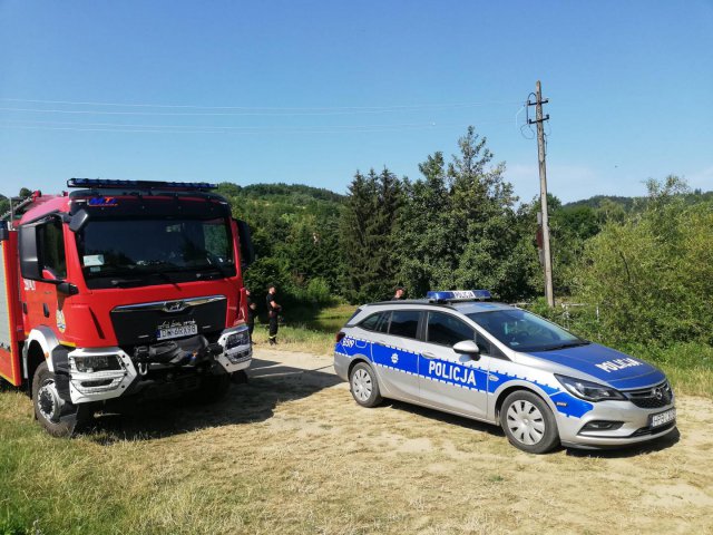 Wspólne patrole policji i strażaków