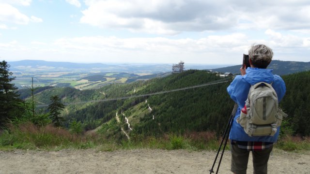 Klub Miłośników Gór: Sky Bridge 