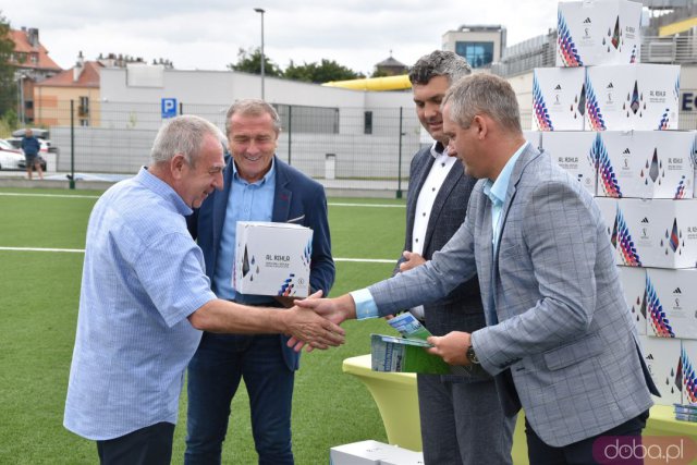 [FOTO] Nowe boisko w Ząbkowicach Śląskich oficjalnie otwarte