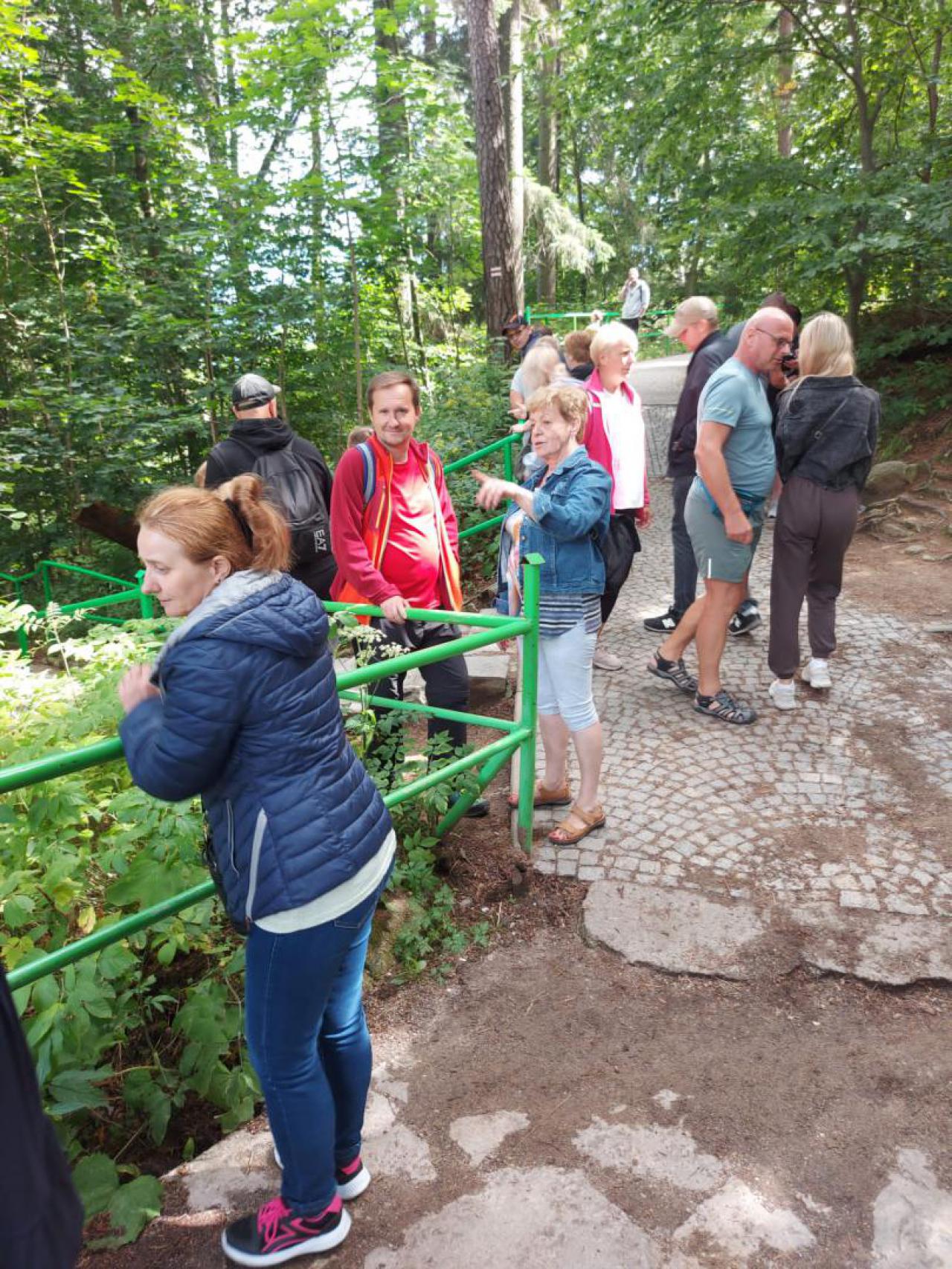 Członkowie Klubu Seniora z Kamieńca Ząbkowickiego odwiedzili Karpacz
