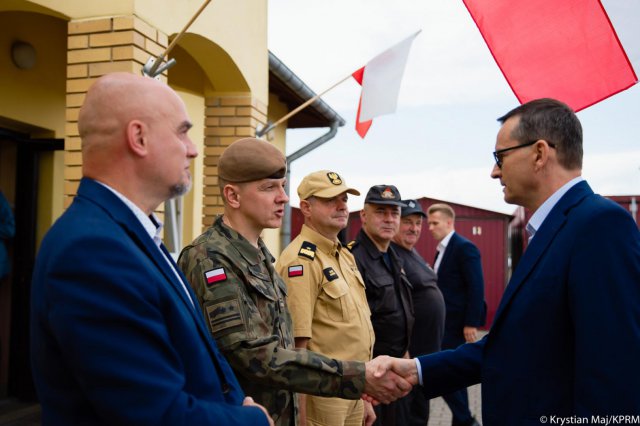 Premier Morawiecki spotkał się z dolnośląskimi terytorialsami