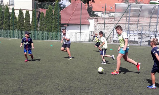 [FOTO] Sportowe wakacje na Orliku w Ziębicach