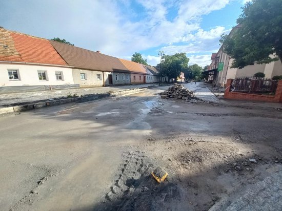 Przebudowa ulicy Henryka Brodatego w Henrykowie zgodnie z planem